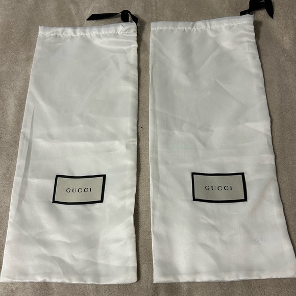 Gucci White Silk Dust Bags Shoe Cover Drawstring measures 15”x6.5 - Picture 1 of 4